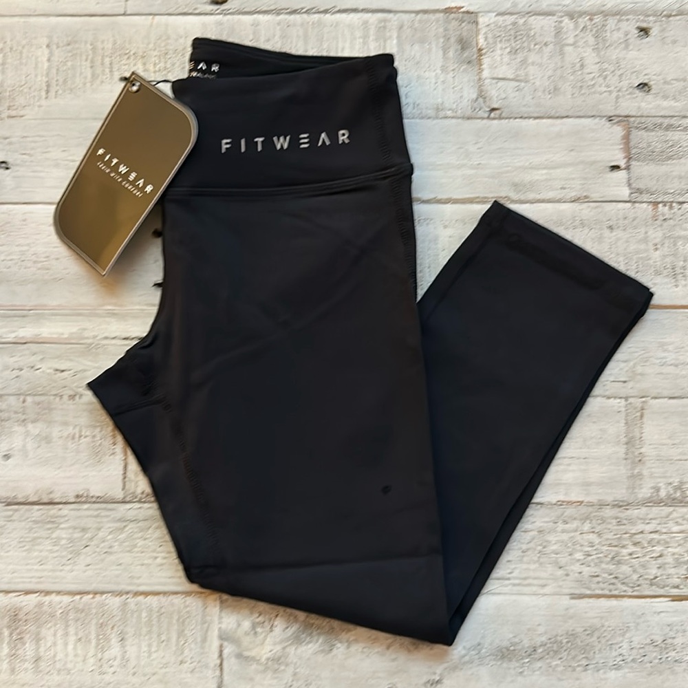 FITWEAR 3/4 length Black Leggings NWT